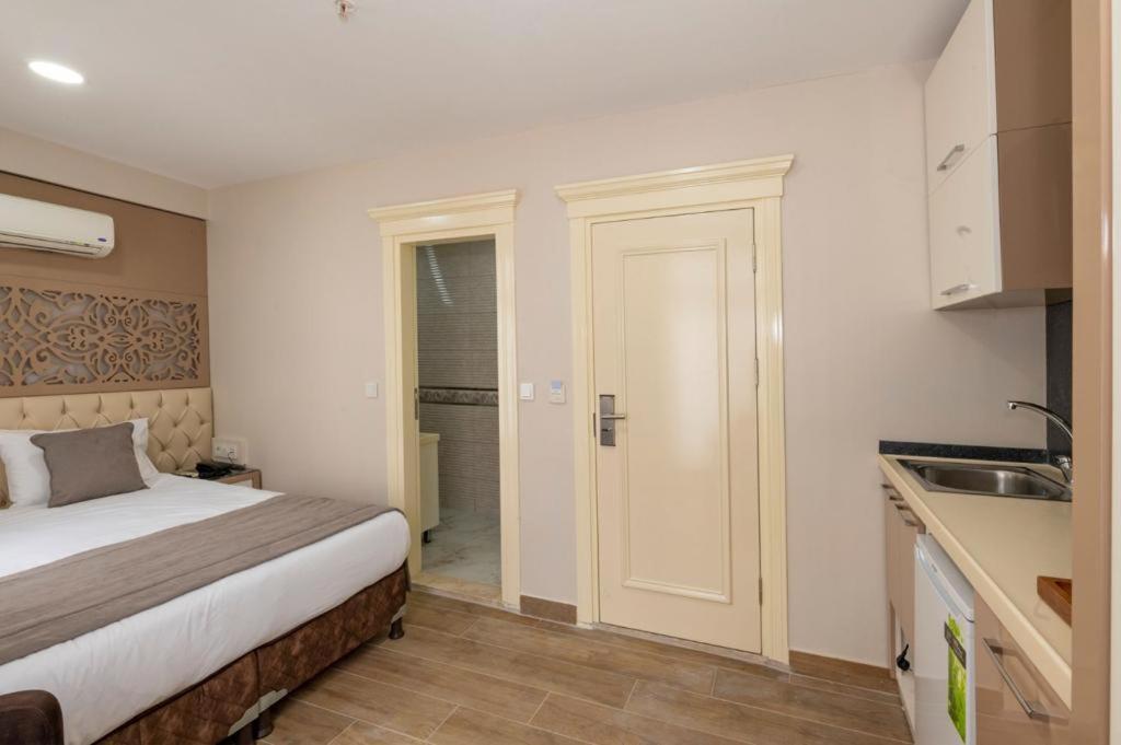 Otel Taksim Peri 3*